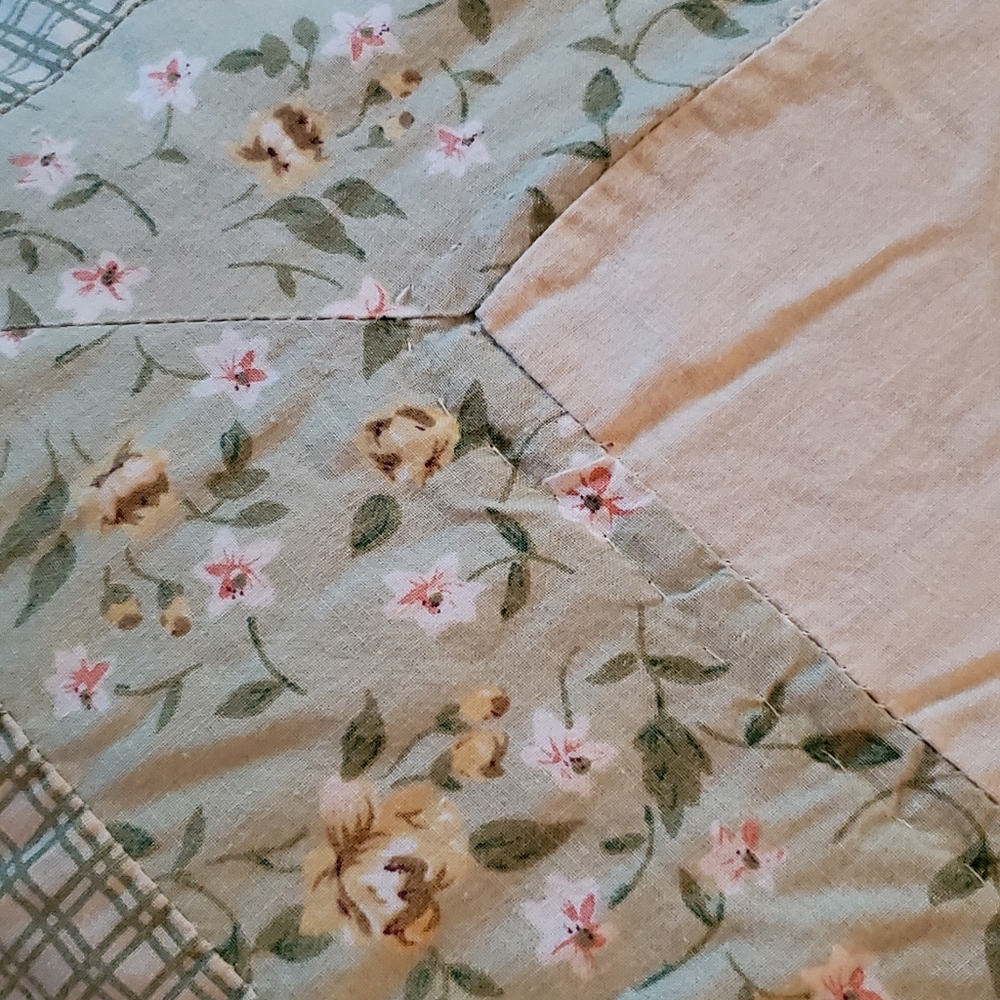 Comforter Set - Picture 3 of 5